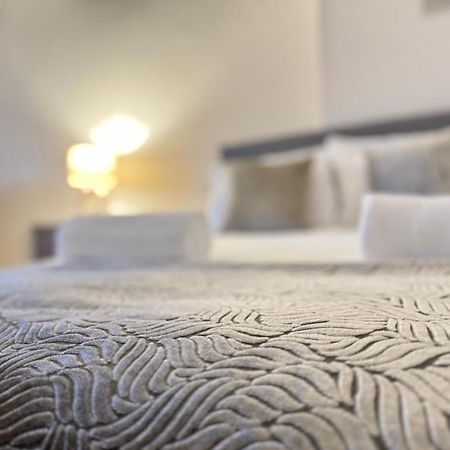 Shm Stays Solihull Hs2 Nec Airport Nr M6 M40 M42 Great For Long & Short Stays 15 Min Walk To Train Station 5 Min Drive To Town Centre Outside Bus Stops & Supermarket Free Parking Eksteriør billede